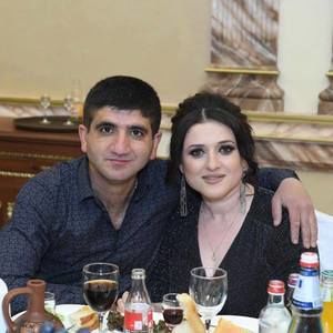 Meet your Posher, Elionora